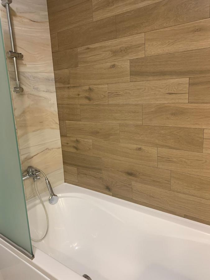קייב Comfortable Apartments French Quarter Акумулятори Світло Інтернет Завжди מראה חיצוני תמונה
