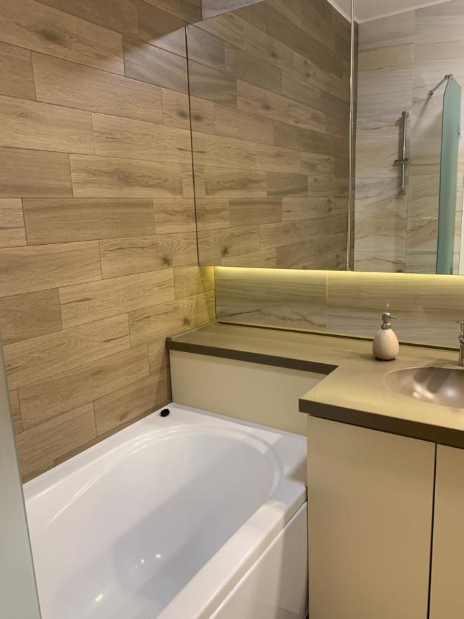 קייב Comfortable Apartments French Quarter Акумулятори Світло Інтернет Завжди מראה חיצוני תמונה