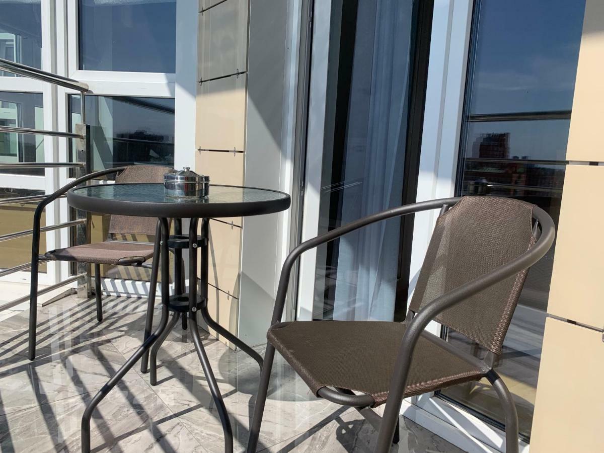 קייב Comfortable Apartments French Quarter Акумулятори Світло Інтернет Завжди מראה חיצוני תמונה